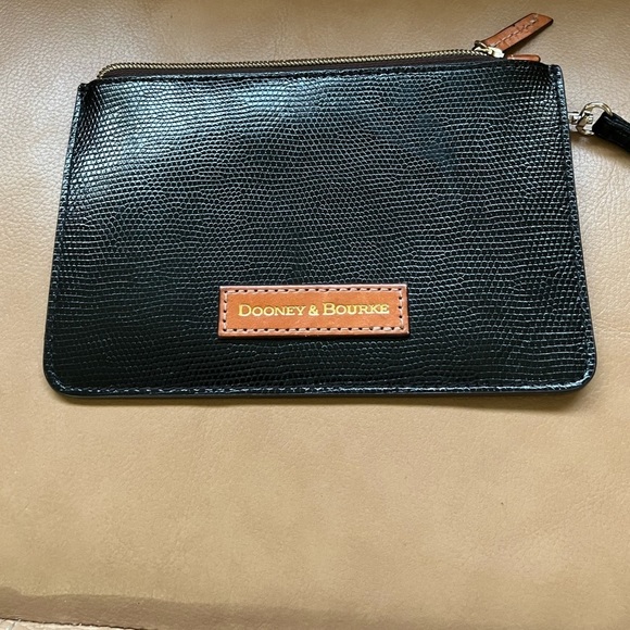 Dooney & Bourke Handbags - Dooney & Bourke Wristlet